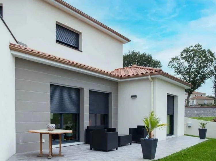 Réalisation à Chatou : Installation d’un Volet Roulant Monobloc - Marque Normandie Volet