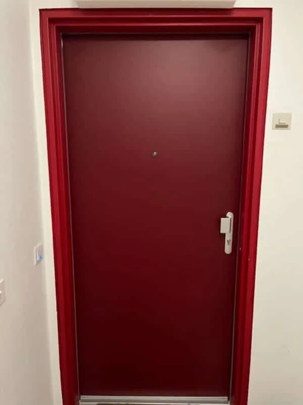 Réalisation à Montigny-le-Bretonneux : Installation d’une Porte d’Entrée Blindée - Marque Picard